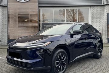 Toyota bZ4X Style EV
