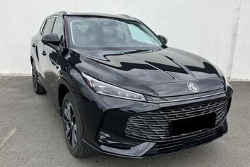 MG HS 1.5T HEV+ Excite aut