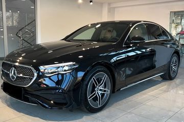 Mercedes Klasa E 220 d  4-Matic AMG