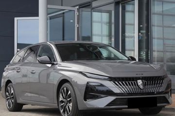 Peugeot 308 Allure S&S e-DCS6 1.2 mHEV
