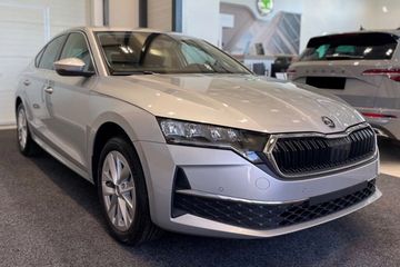 Skoda Octavia Selection 1.5 TSI mHEV DSG