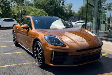 Porsche Panamera 4 E-Hybrid
