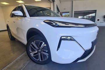 Geely Starray EM-i 1.5 PHEV Pro