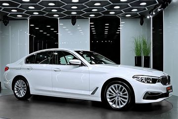 BMW Seria 5 530e iPerformance xDrive Luxury Line sport-aut
