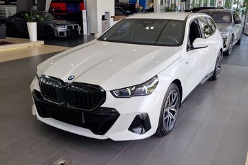 BMW Seria 5 Touring 520i M Sport