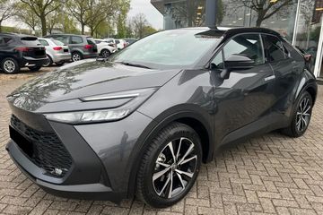 Toyota C-HR Style 2.0 Hybrid Dynamic Force Plug-in