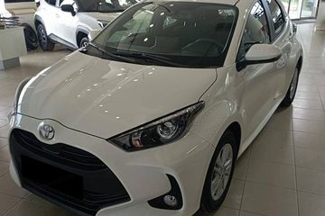 Toyota Yaris Comfort 1.5 Hybrid