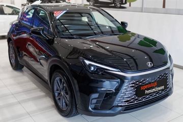 Lexus LBX Hybrid