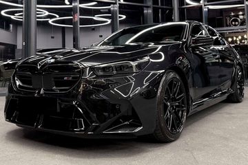 BMW Seria 5 M5