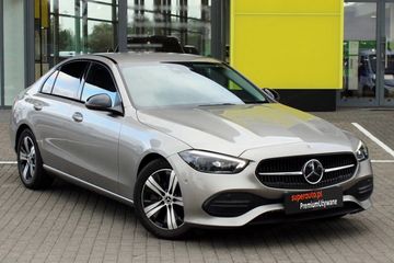 Mercedes Klasa C 300 4MATIC AVANTGARDE