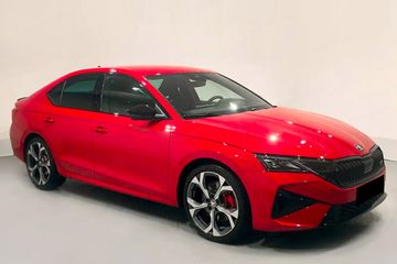 Skoda Octavia RS 2.0 TSI DSG