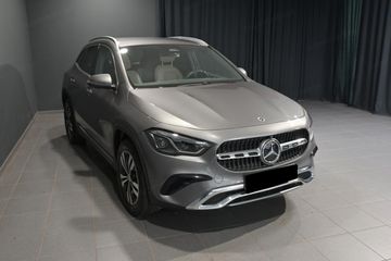 Mercedes GLA 200 Progressive