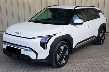 Kia EV3 81.4kWh Business Line