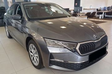 Skoda Octavia Selection Edition 130 1.5 TSI mHEV DSG