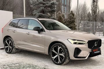Volvo XC60 T6 Plug-In Hybrid AWD Ultra Dark aut