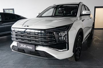 Jac JS8 PRO Pro 1.5 T-GDI 7 DCT 6os.