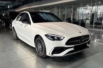 Mercedes Klasa C 300 4-Matic AMG