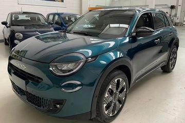 Fiat 600 Hybrid 1.2 Turbo eDCT