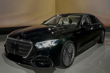 Mercedes Klasa S 450d 4-Matic Long 140y Launch Edition
