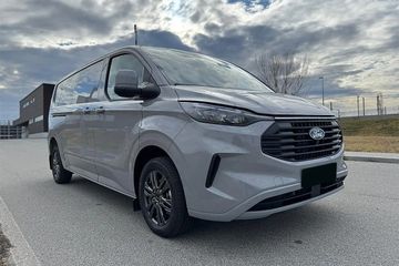 Ford Transit Custom 320 L2H1 Limited A8