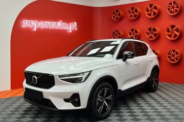 Volvo XC40 B3 Plus Dark