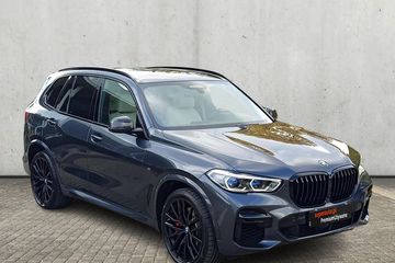 BMW X5 M50i