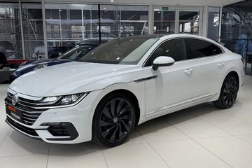 Volkswagen Arteon 2.0 TSI R-Line DSG