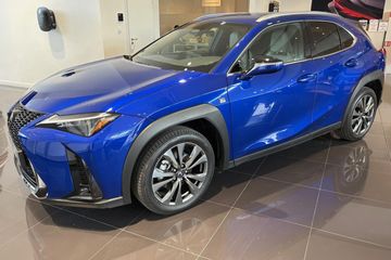Lexus UX 300h F Sport 2.0 Hybrid Dynamic Force