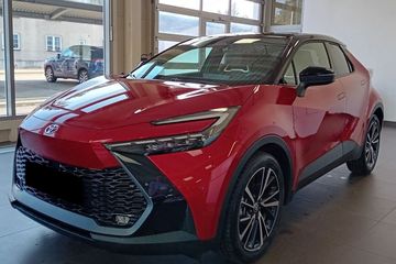 Toyota C-HR Executive 2.0 Plug-in Hybrid Dynamic Force