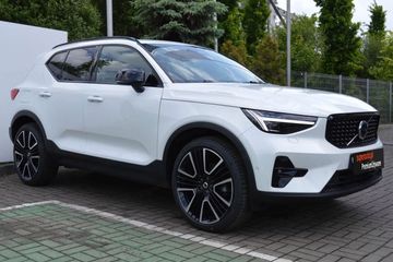 Volvo XC40 B4 B Ultra Dark