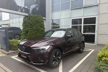 Volvo XC60 B5 B AWD Plus Dark