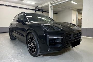 Porsche Cayenne Black Edition