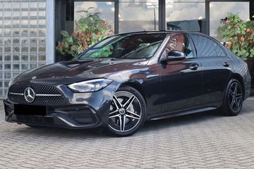 Mercedes Klasa C 300 de 4-Matic AMG