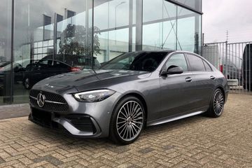 Mercedes Klasa C 220 d 4-Matic AMG