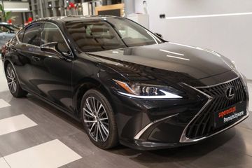 Lexus ES 300h Business Edition