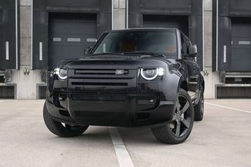 Land Rover Defender 110 3.0 D250 X-Dynamic HSE