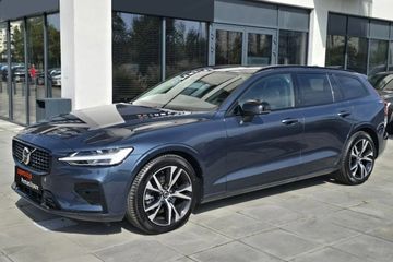 Volvo V60 B4 B Plus Dark