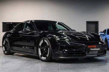 Porsche Taycan 4S