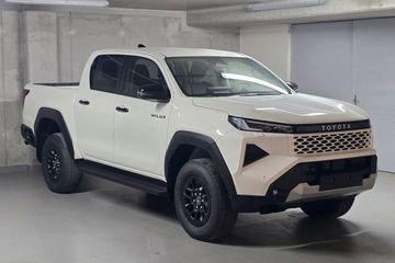 Toyota HiLux mHEV Double Cab Active 4x4 aut