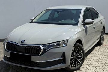Skoda Octavia Drive Essence 1.5 TSI mHEV DSG