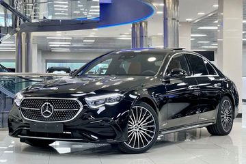 Mercedes Klasa E 220 d 4-Matic AMG