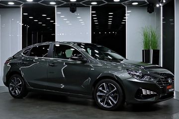 Hyundai i30 1.5 T-GDI Smart DCT
