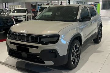 Jeep Avenger Summit 1.2 T3 mHEV AT FWD