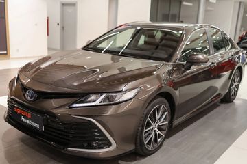 Toyota Camry 2.5 Hybrid Prestige Cvt