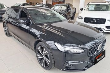 Volvo V90 T8 Plug-In Hybrid AWD Plus Dark