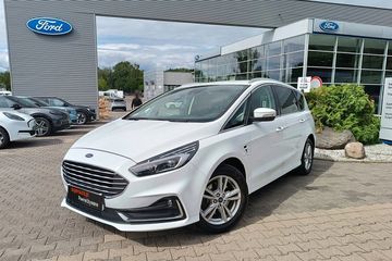 Ford S-MAX Hybrid Titanium CVT