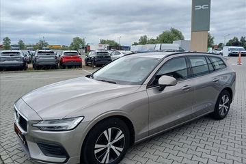 Volvo V60 D3 Momentum Pro
