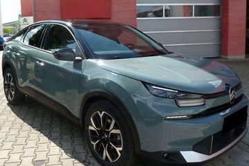 Citroen C4 Max EAT8 1.2 PureTech