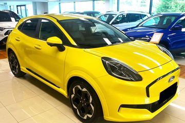 Ford Puma Premium 43.6 kWh