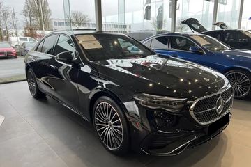 Mercedes Klasa E 220 d  4-Matic AMG